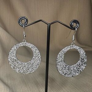 Boho Style Hammered Texture Silver Tone Hoop Earrings